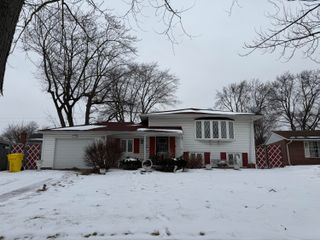 1412 N Dwiggins Avenue, Griffith, IN 46319