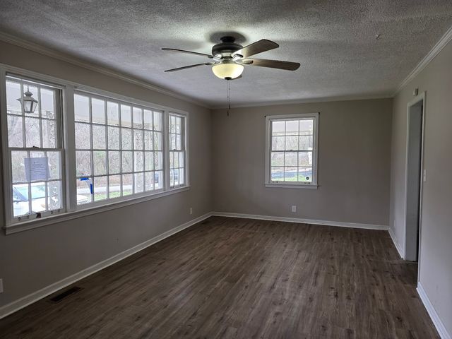 103 Circle Hill Dr, Clarksville, TN 37042