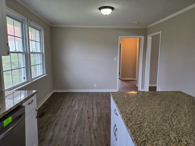 103 Circle Hill Dr, Clarksville, TN 37042