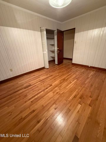 1085 Cherokee Street, Biloxi, MS 39530