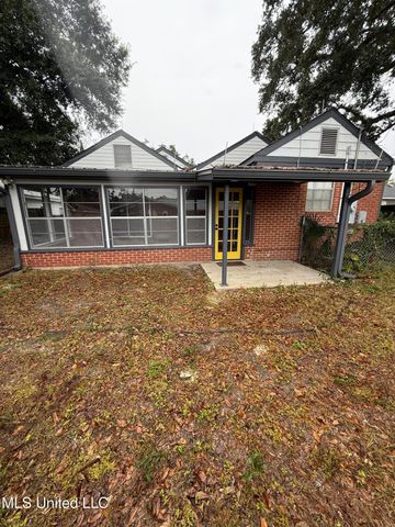 1085 Cherokee Street, Biloxi, MS 39530