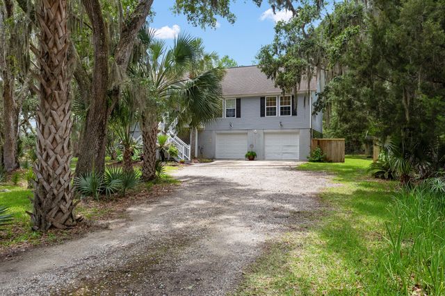 1604 Macoma Road, Mount Pleasant, SC 29466