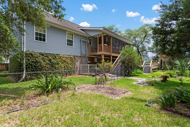 1604 Macoma Road, Mount Pleasant, SC 29466