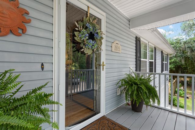 1604 Macoma Road, Mount Pleasant, SC 29466