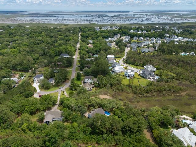 1604 Macoma Road, Mount Pleasant, SC 29466