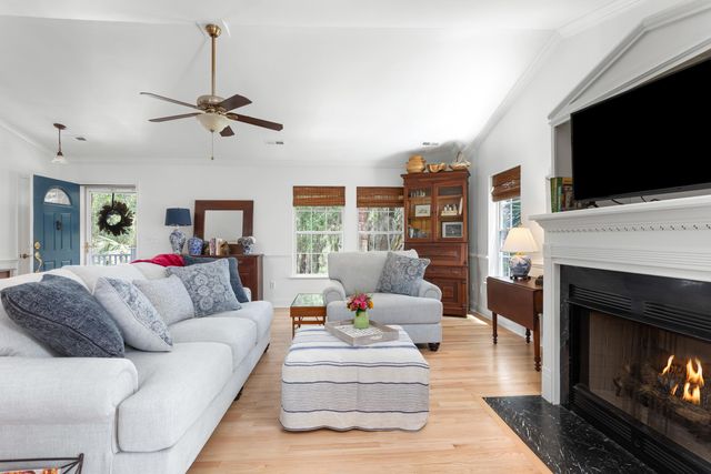 1604 Macoma Road, Mount Pleasant, SC 29466