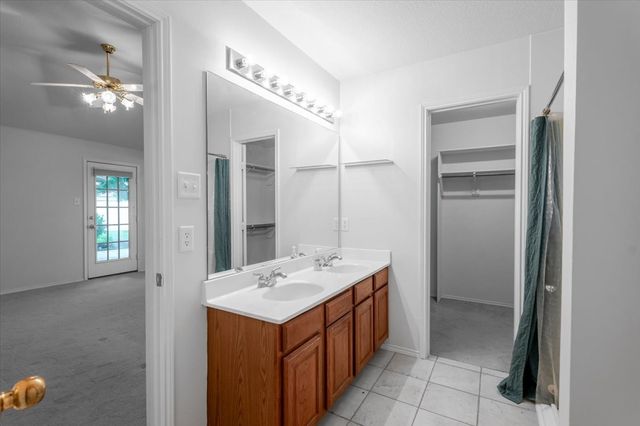 306 N Rolling Plains Drive, Rhome, TX 76078