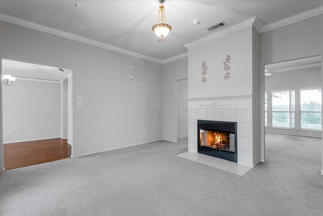 306 N Rolling Plains Drive, Rhome, TX 76078