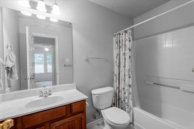 306 N Rolling Plains Drive, Rhome, TX 76078