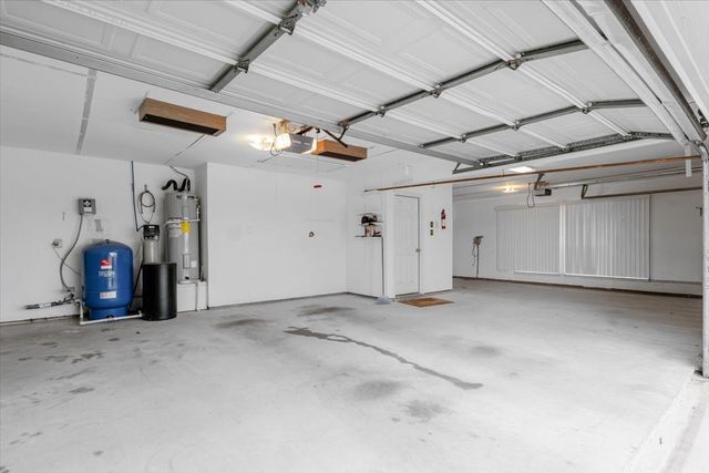 306 N Rolling Plains Drive, Rhome, TX 76078