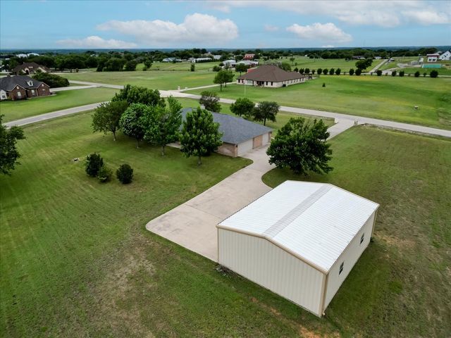 306 N Rolling Plains Drive, Rhome, TX 76078