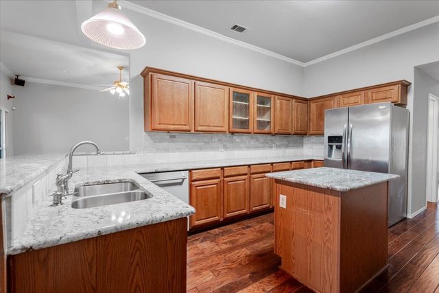 306 N Rolling Plains Drive, Rhome, TX 76078