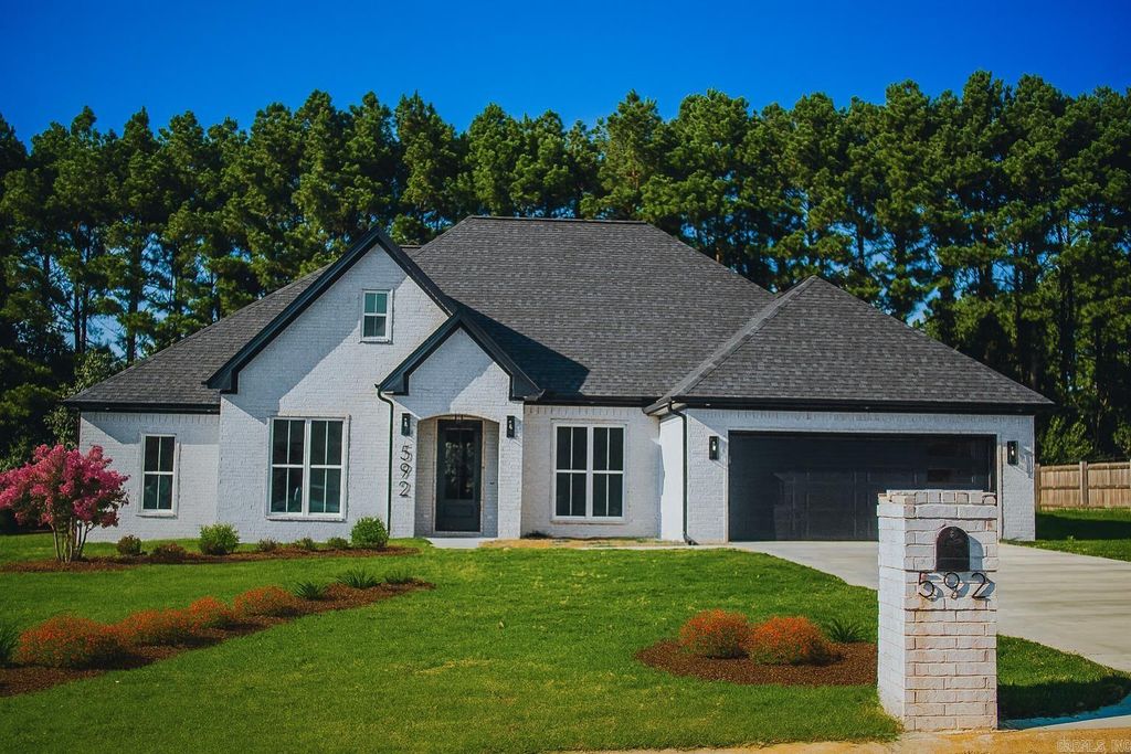 592 Rebecca Circle, Monticello, AR 71655
