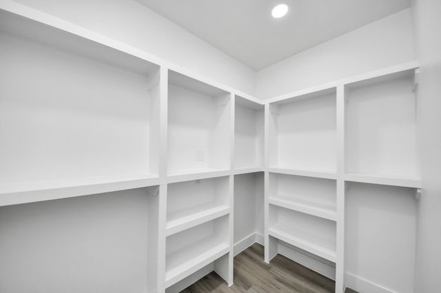 9307 Jutland Road, Houston, TX 77033