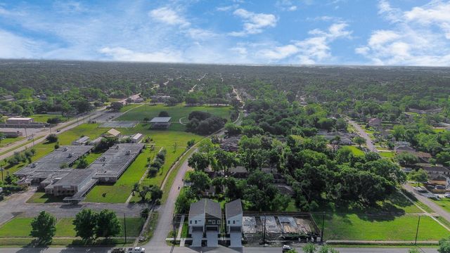 9307 Jutland Road, Houston, TX 77033