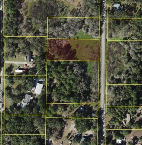 9682 N Northcut Avenue, Crystal River, FL 34428