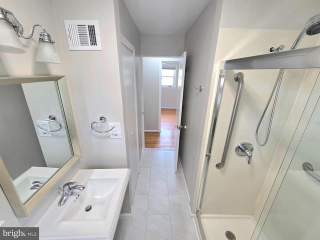 7020 QUANDER RD, Alexandria, VA 22307