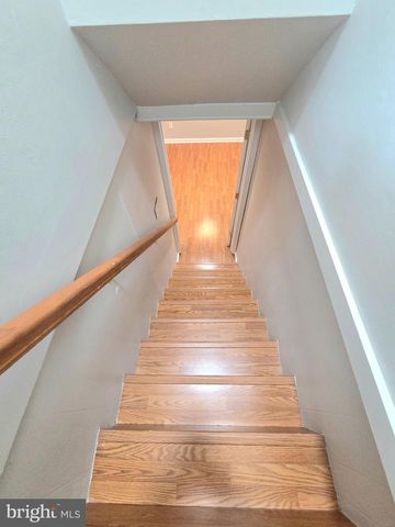 7020 QUANDER RD, Alexandria, VA 22307