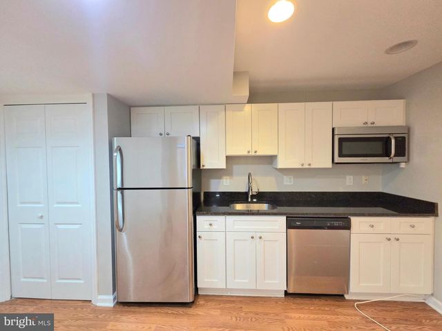 7020 QUANDER RD, Alexandria, VA 22307
