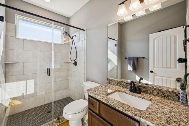 5476 County Road 427, Stockdale, TX 78160