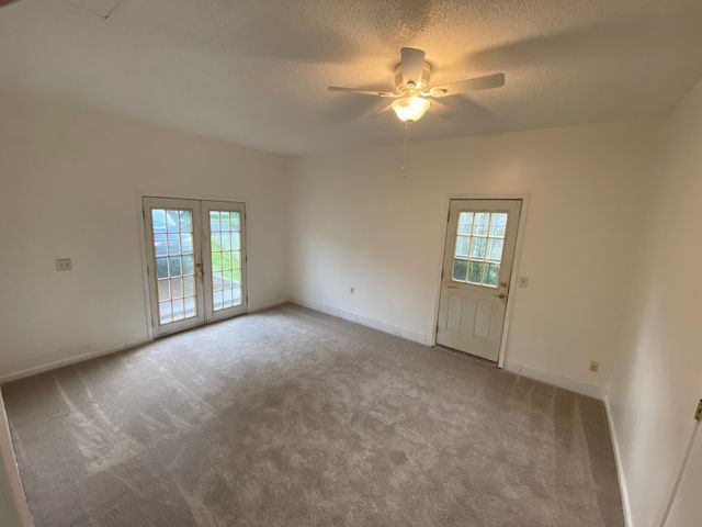 1277 Bagwell Dr, Clarksville, TN 37040