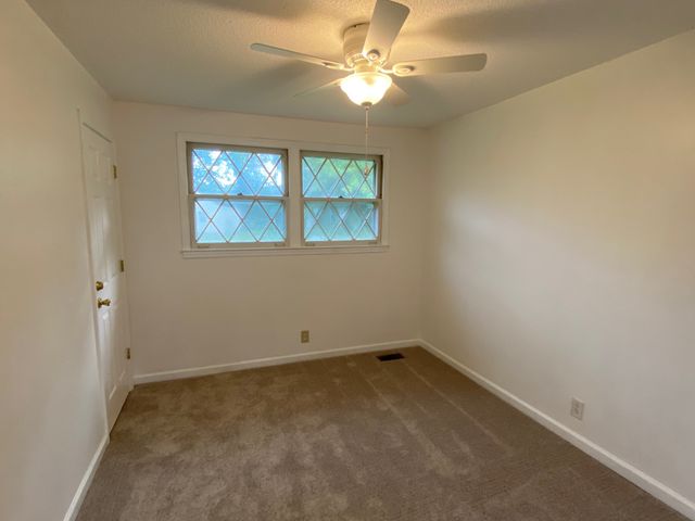 1277 Bagwell Dr, Clarksville, TN 37040