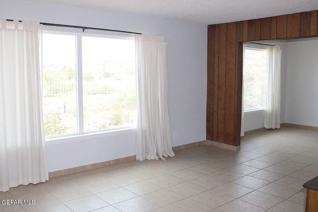 337 CLAIREMONT Road, El Paso, TX 79912