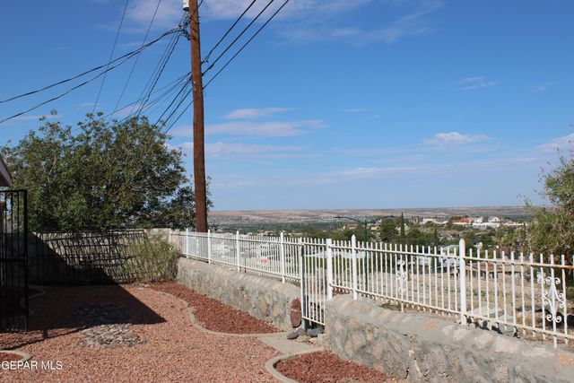 337 CLAIREMONT Road, El Paso, TX 79912