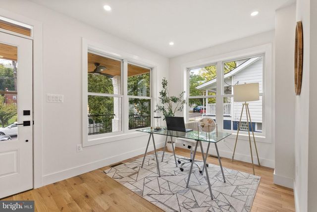 2118 RAND PL NE, Washington, DC 20002