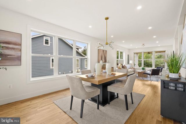 2118 RAND PL NE, Washington, DC 20002