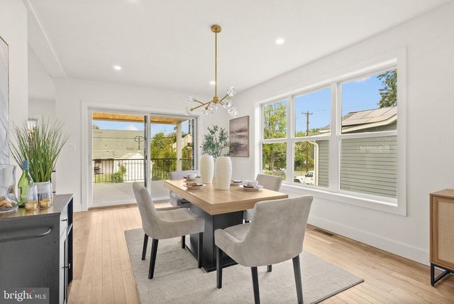 2118 RAND PL NE, Washington, DC 20002