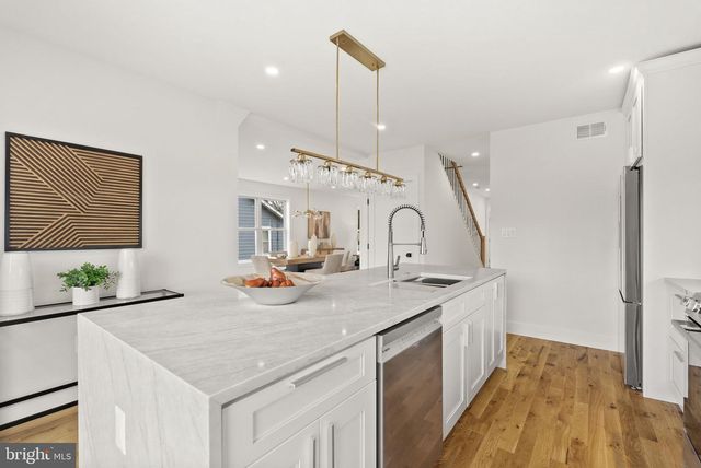 2118 RAND PL NE, Washington, DC 20002