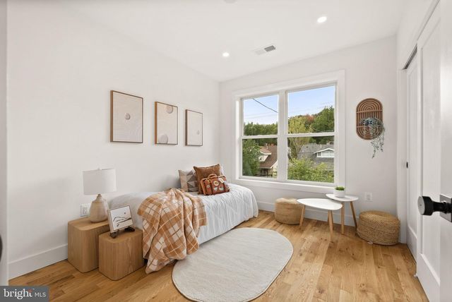 2118 RAND PL NE, Washington, DC 20002