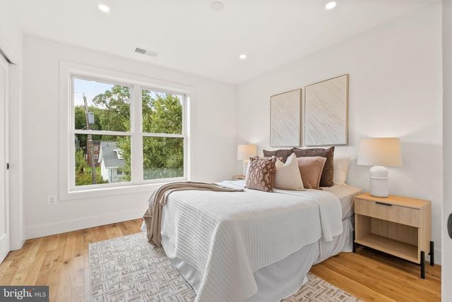 2118 RAND PL NE, Washington, DC 20002