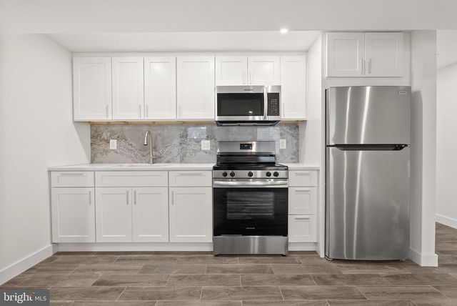 2118 RAND PL NE, Washington, DC 20002