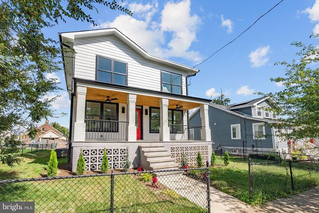 2118 RAND PL NE, Washington, DC 20002