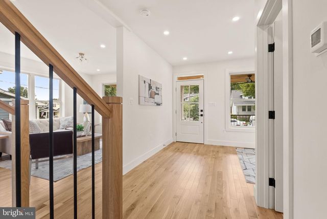 2118 RAND PL NE, Washington, DC 20002