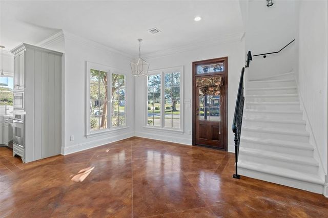 308 Oakley Drive, Sulphur, LA 70663