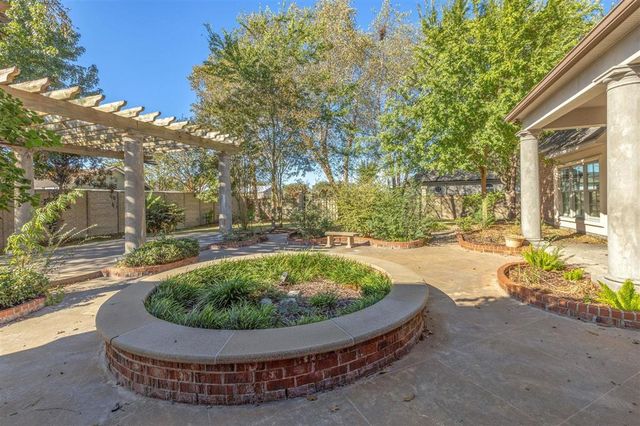 308 Oakley Drive, Sulphur, LA 70663