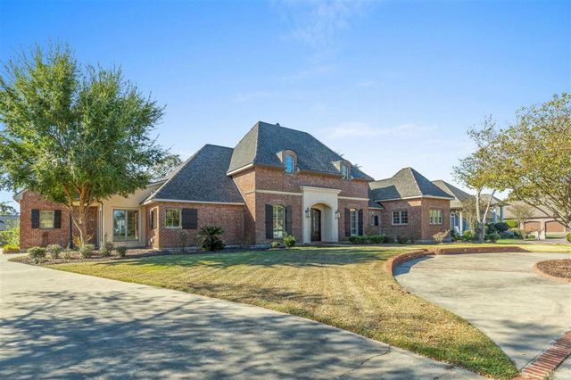 308 Oakley Drive, Sulphur, LA 70663