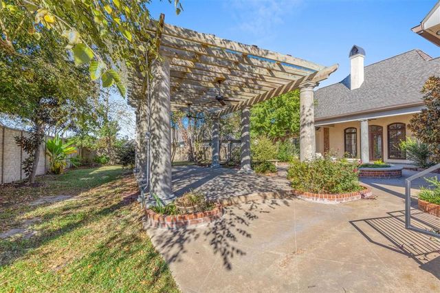 308 Oakley Drive, Sulphur, LA 70663