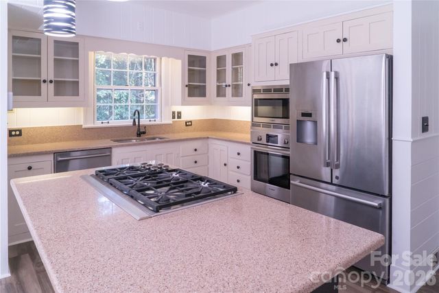 105 Montrose Street, Morganton, NC 28655