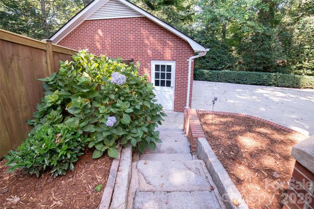105 Montrose Street, Morganton, NC 28655