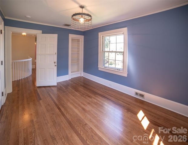 105 Montrose Street, Morganton, NC 28655