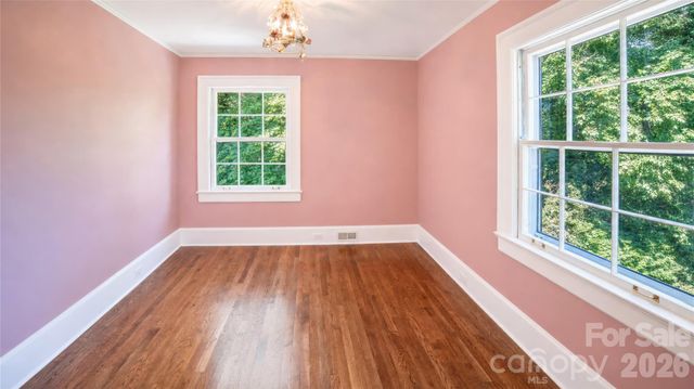 105 Montrose Street, Morganton, NC 28655