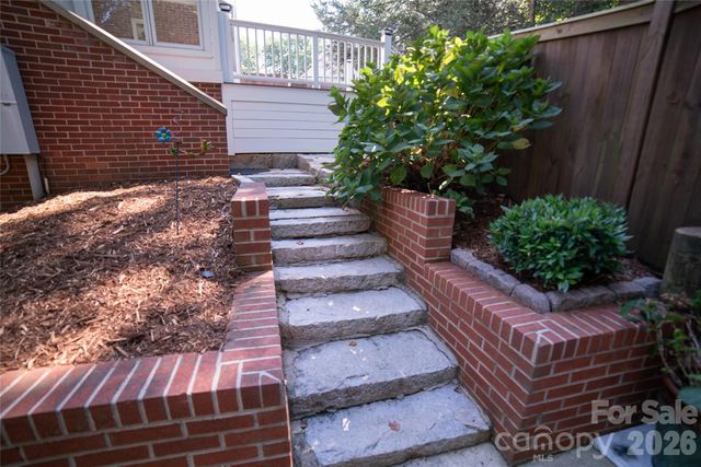 105 Montrose Street, Morganton, NC 28655