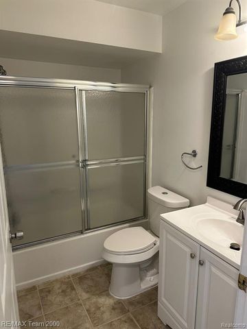 4326 Maple Street, Dearborn, MI 48126