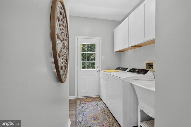 11 SULLIVAN CHASE DR, Avondale, PA 19311