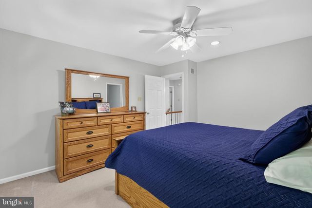 11 SULLIVAN CHASE DR, Avondale, PA 19311