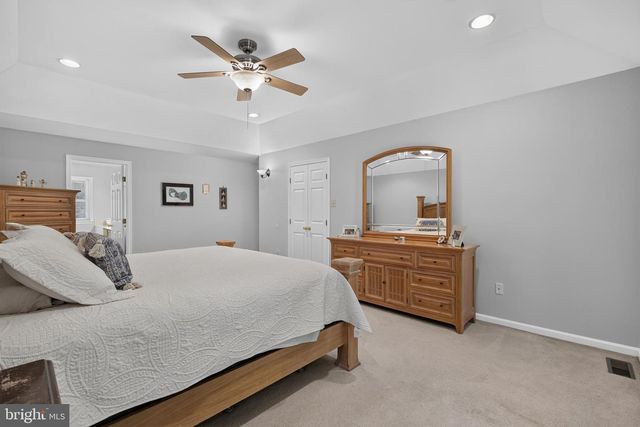 11 SULLIVAN CHASE DR, Avondale, PA 19311
